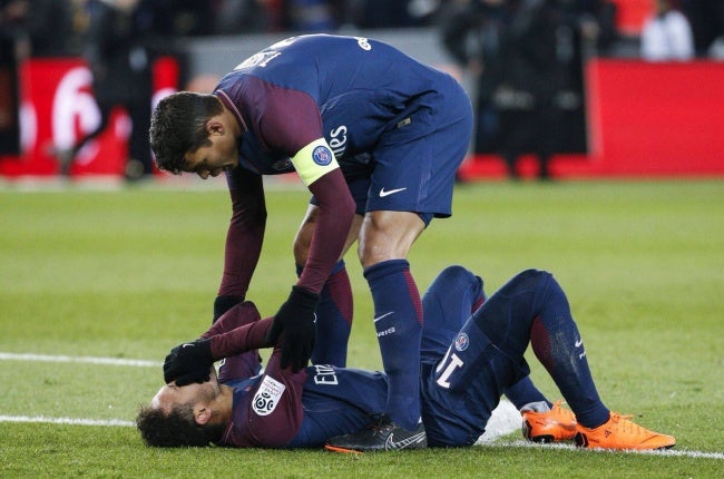 NeymarThiagoSilvaPSGRefAFP.jpg