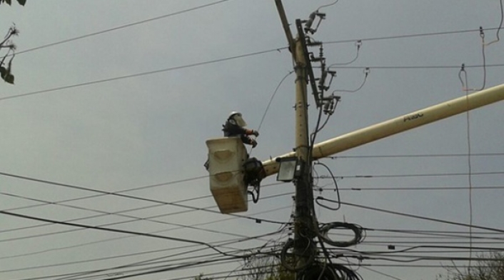 Operarios-de-Electricaribe-en-Barranquilla-Foto-de-Colprensa1.jpg