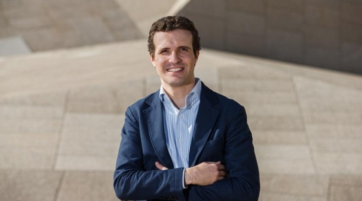 Pablo-Casado-Blanco-2.jpg