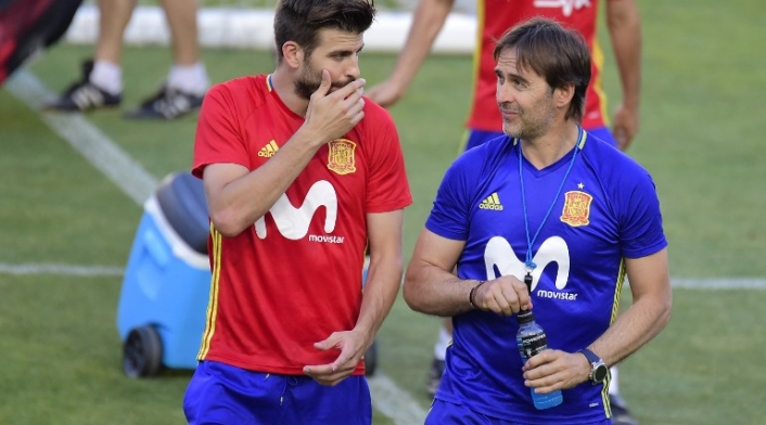 PiqueEspañaColombiaAFP1.jpg