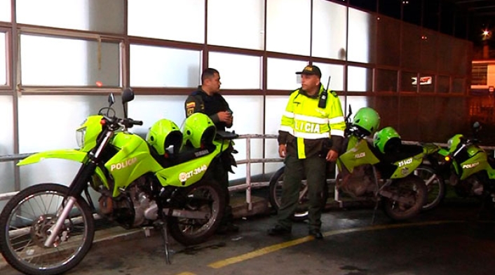 Policía-en-Cali-Suminstrada-a-LA-FM.jpg