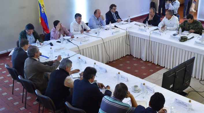 Presidente-Santos-LA-FM-Presidencia.jpg
