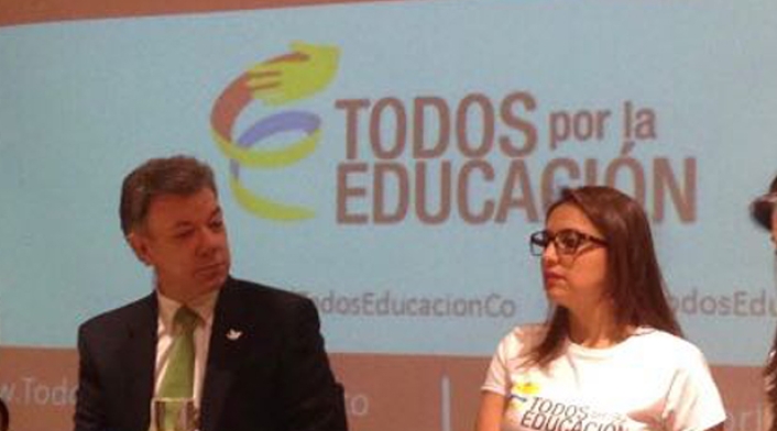 PresidenteSantosTodosPorlaEducacionFOTOSUMINLAFM.jpg