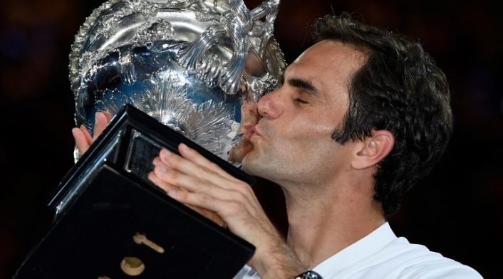 RogerFedererTrofeoGrandSlamnAusAFP.jpg