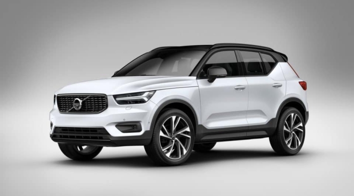 SUV-Volvo-XC4-2.jpg
