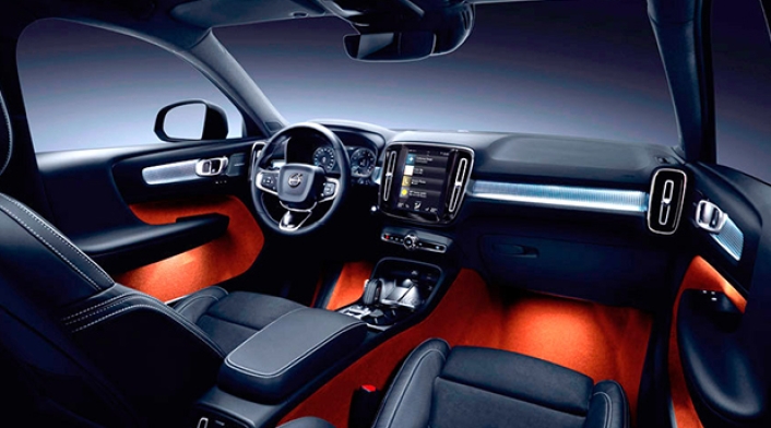 SUV-Volvo-XC6.jpg
