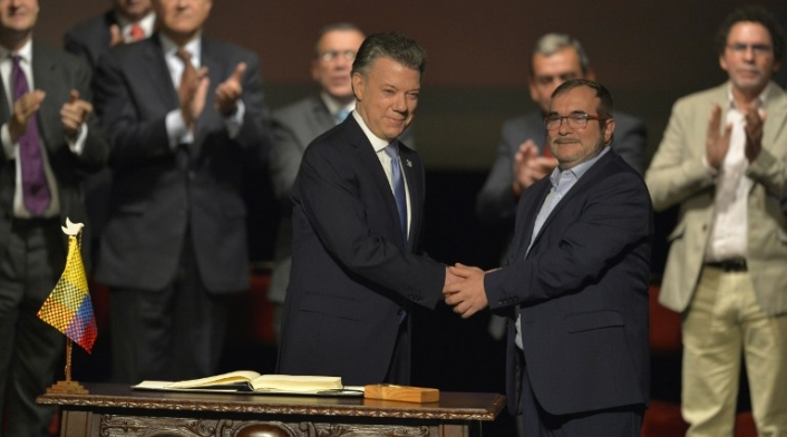 Santos-Timochenko-LAFM-AFP.jpg