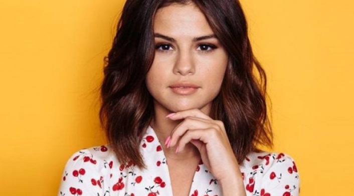Selena-Gomez-.jpg