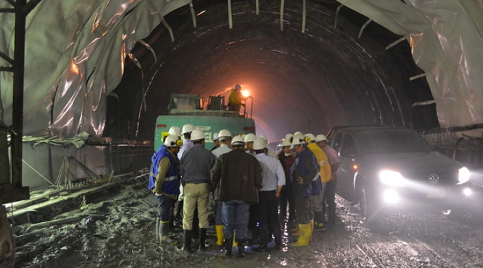 Tunel-de-la-línea-colprensa.jpg