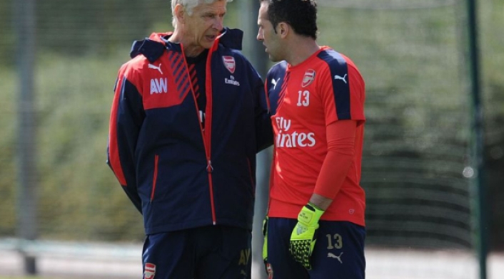 WengerOspinaArsenal.jpg