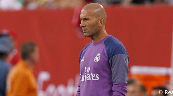 ZIDANEREALMADRIDTWITTEROFICIALLAFM1.jpg