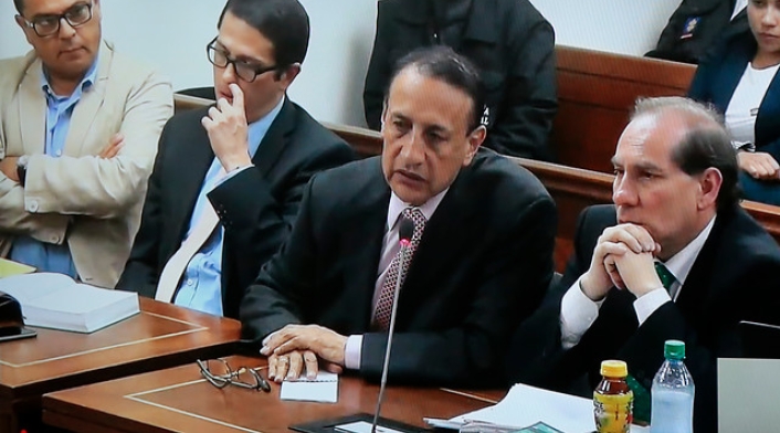 alvarocruzgobcolprensalafm1.jpg