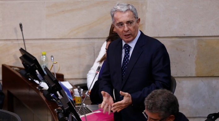 alvarouribeeivanduque.jpg
