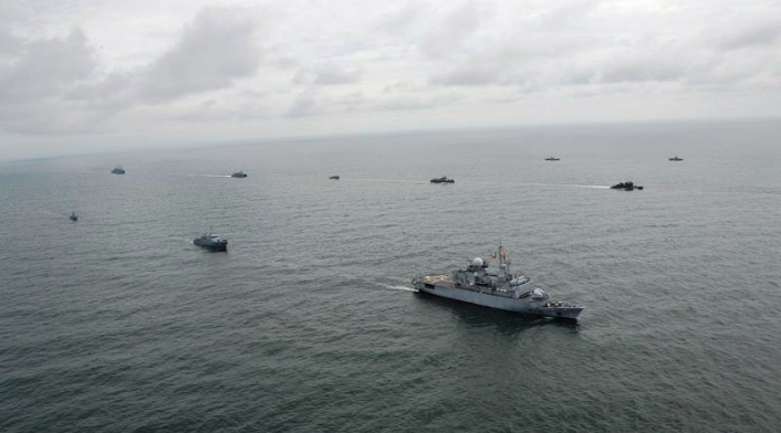 armada1.jpg
