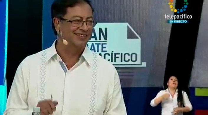 gustavopetrodebatepacifico.jpg