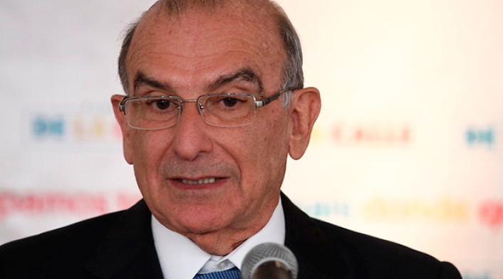 humbertodelacallecolprensalafm.jpg