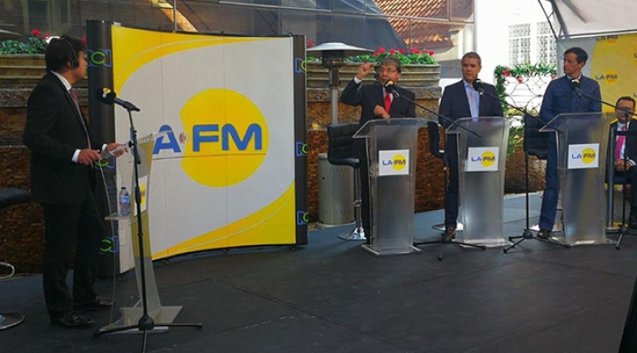 lafmdebateuribismo11.jpg