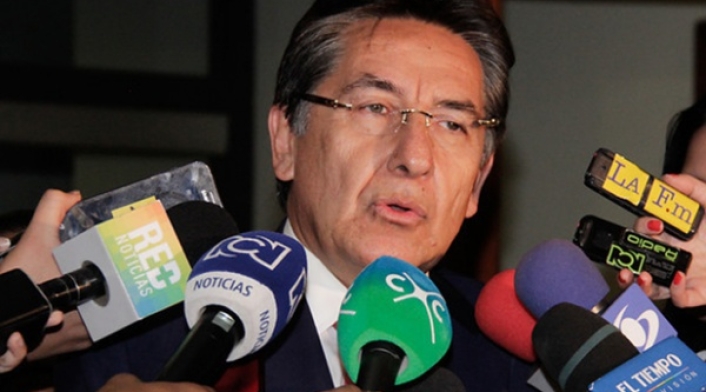 nestorhumbertomartinezcolprensa.jpg