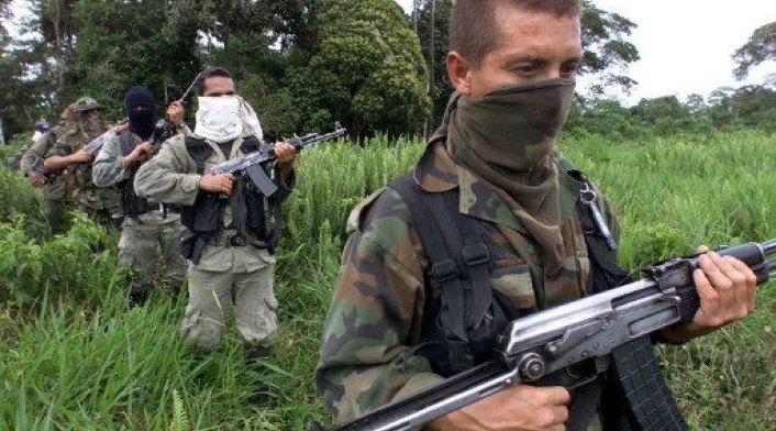 paramilitarlafm.jpg