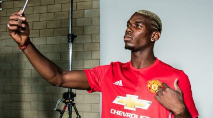 pogbaunitedtwitterlafm1_1470750416_1470868593.jpg