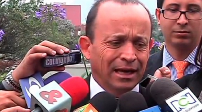 santiagouribelafm.jpg