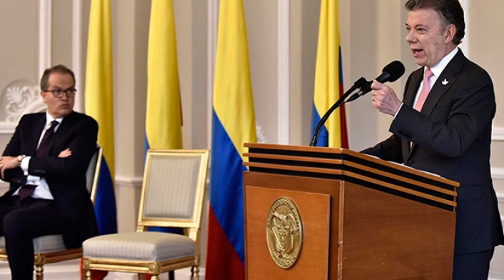 santosyprocurador1.jpg