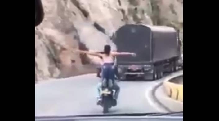 titanic.jpg