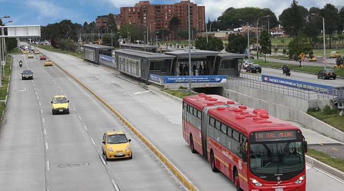 transmileniocalle26refcolprensalafm1.jpg