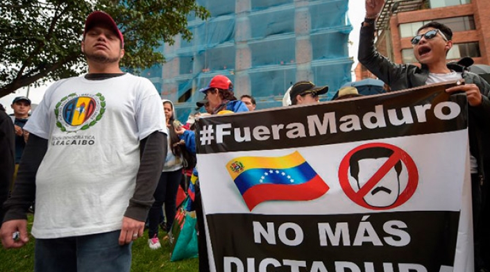 venezolanosenbogotaafp.jpg
