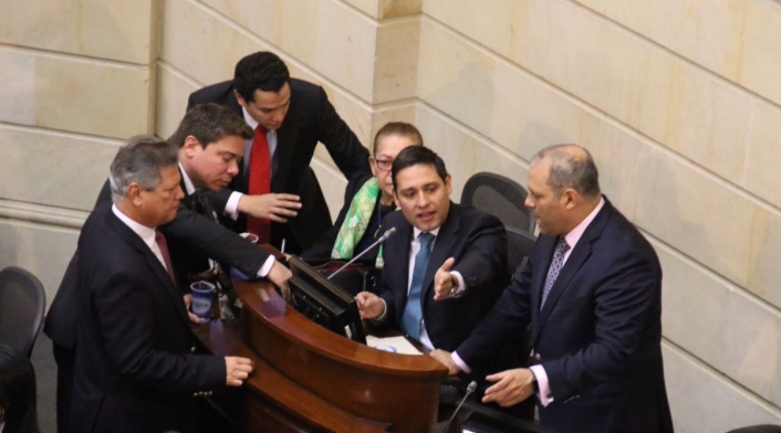 votareformatributariasenado1.jpg