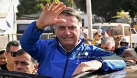 La doctora en ciencias políticas de la Universidad de Sao Paulo, María Teresa Aina Sadec, explica el avance del juicio contra Jair Bolsonaro por atentar contra la democracia. Donald Trump intenta influir, pero el poder judicial brasileño se mantiene independiente.