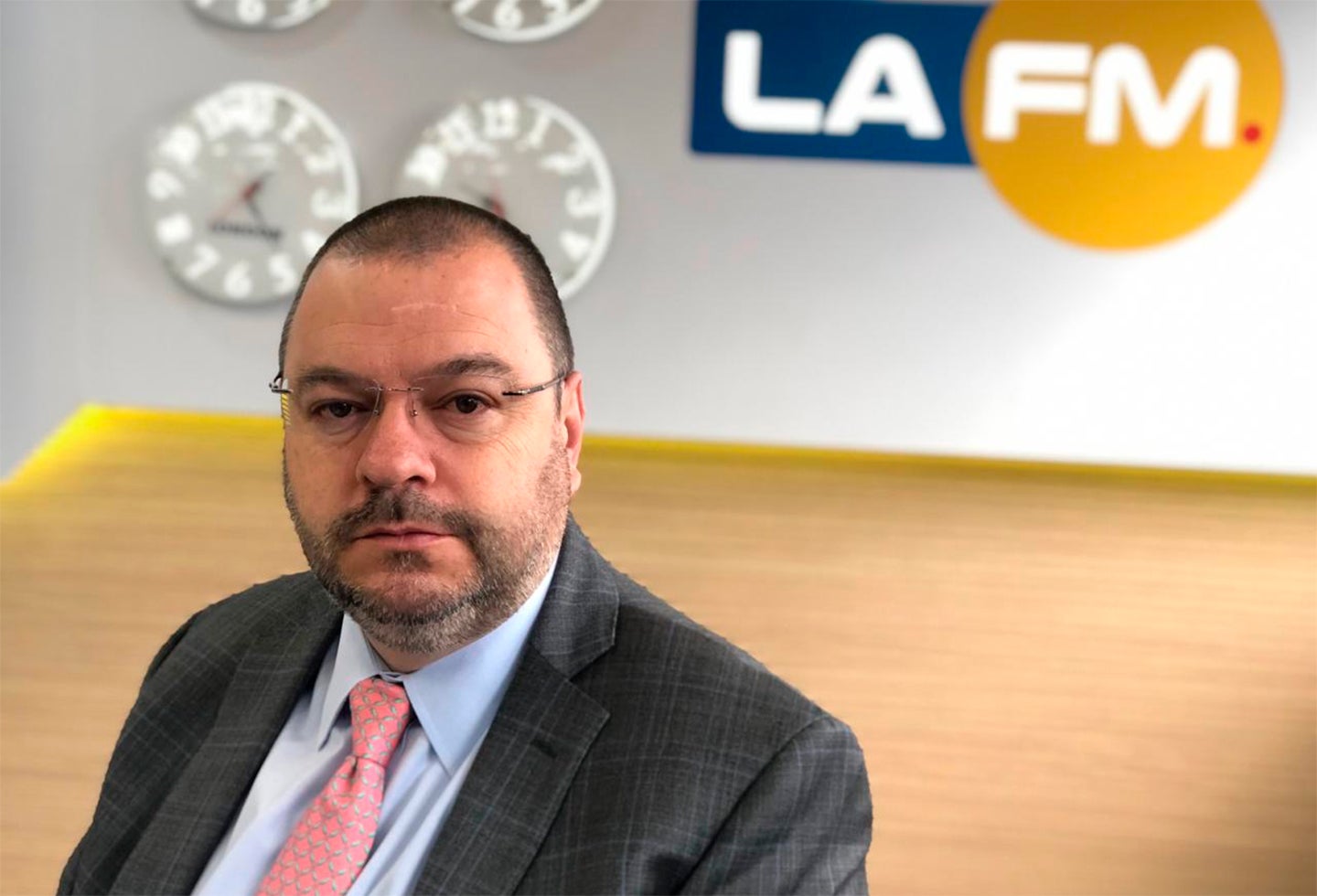 Carlos Negret, defensor del Pueblo, entrevista en LA FM