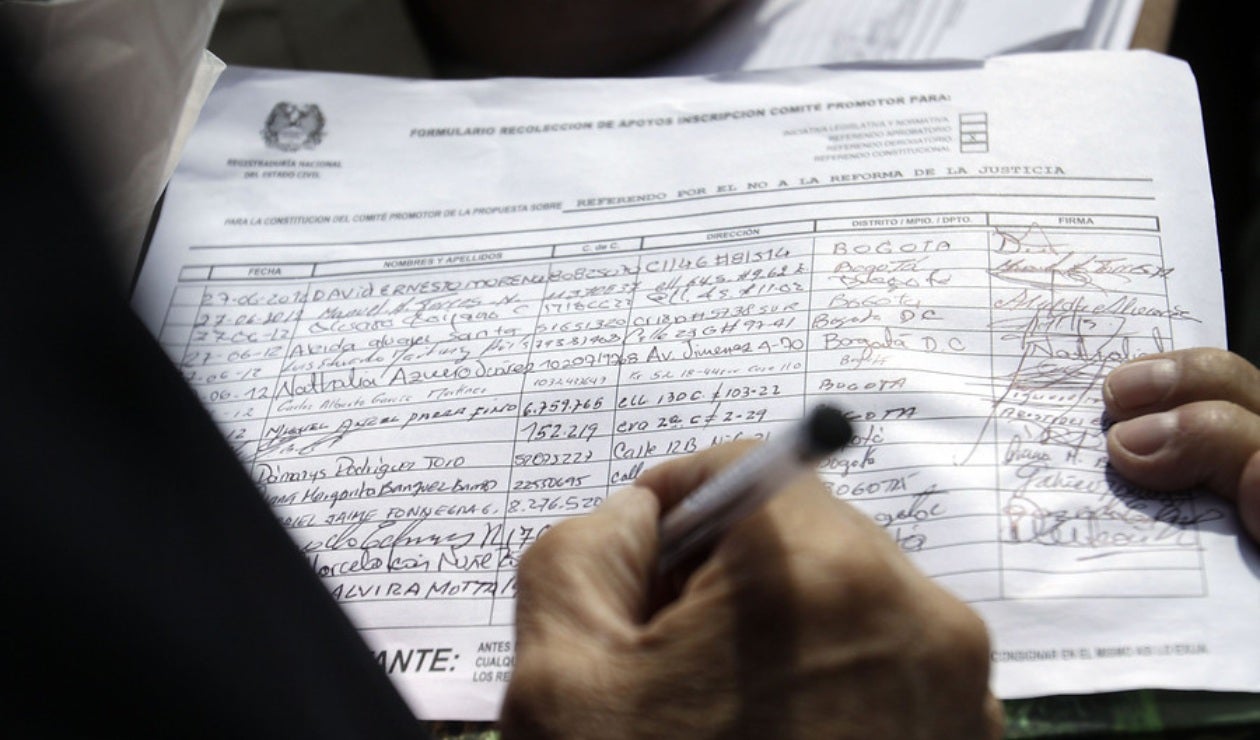 Recolección de firmas en Colombia