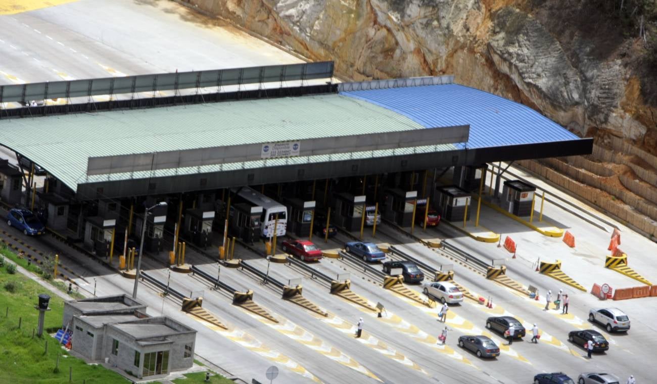 Conozca cómo evitar colas en peajes utilizando FlyPass durante Semana Santa