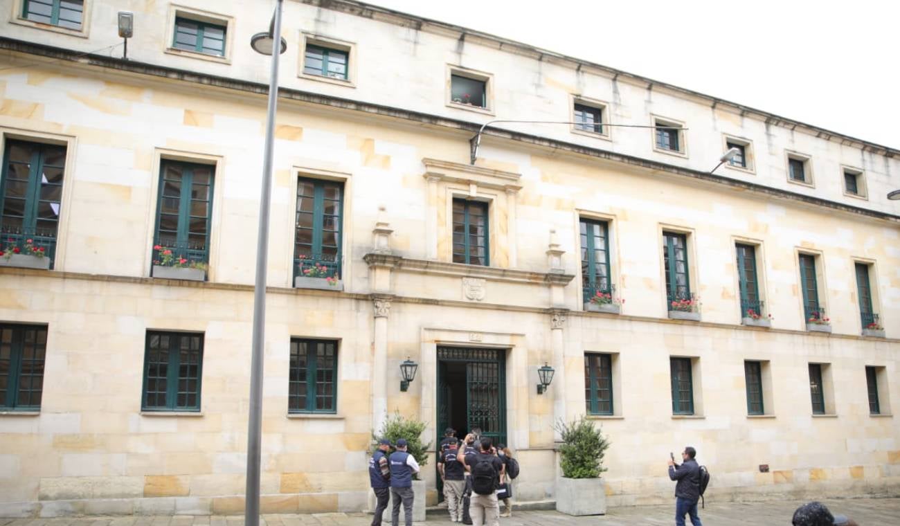 Denuncia del sindicato de la Cancillería por obtención indebida de datos durante inspección de la SIC imagen de la publicación