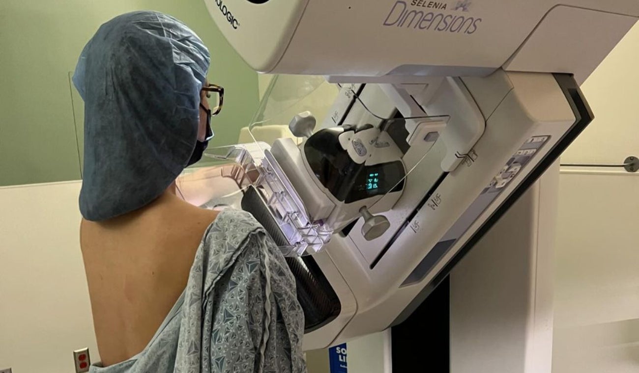 Olivia Munn, actriz de X-Men, revela diagnóstico y tratamiento de cáncer de mama imagen de la publicación