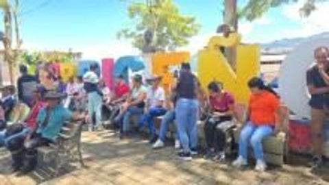 Hasta la fecha, más de 2.000 personas provenientes de 21 veredas de Briceño han sido desplazadas por amenazas del frente 36 de las disidencias de las Farc.
