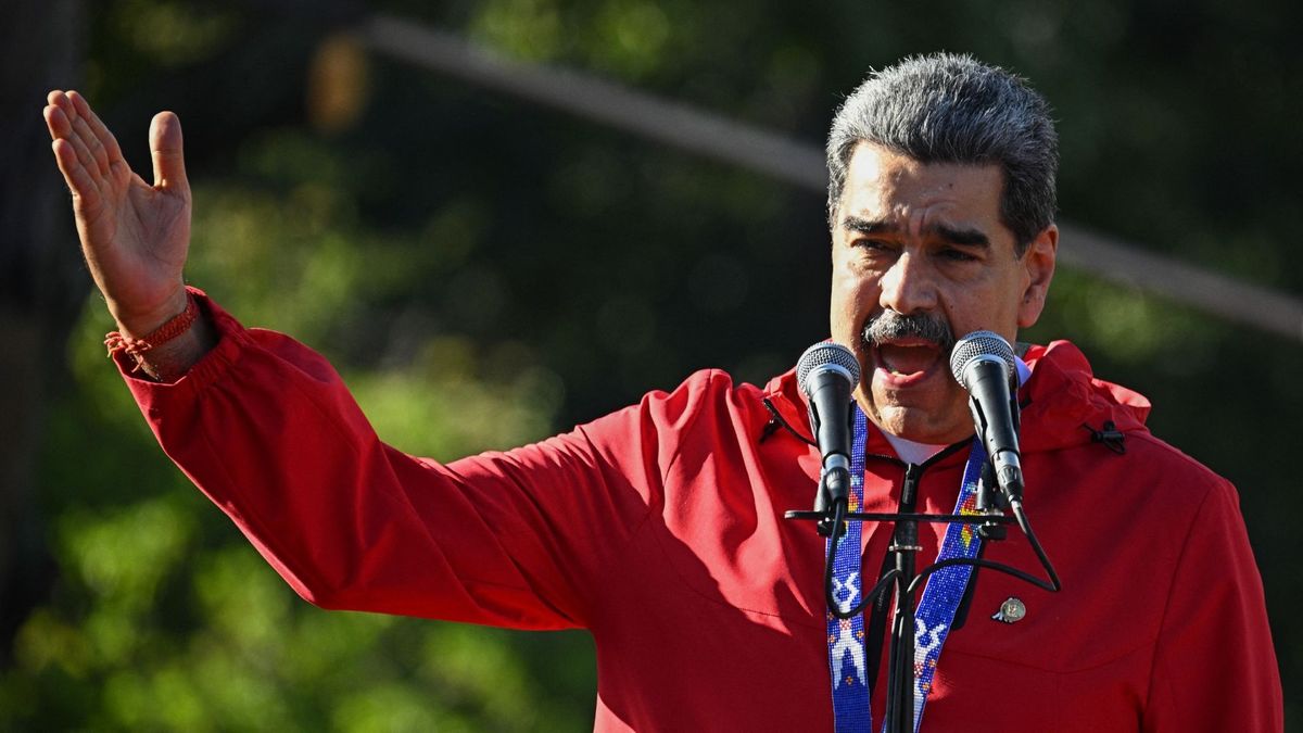 El jefe de Estado venezolano presentó el viernes un recurso ante el TSJ para “retirar la nacionalidad” a López