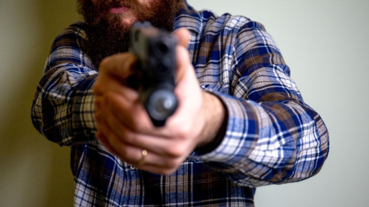 Al llegar al sitio, las autoridades encontraron el cuerpo de un hombre aún sin identificar