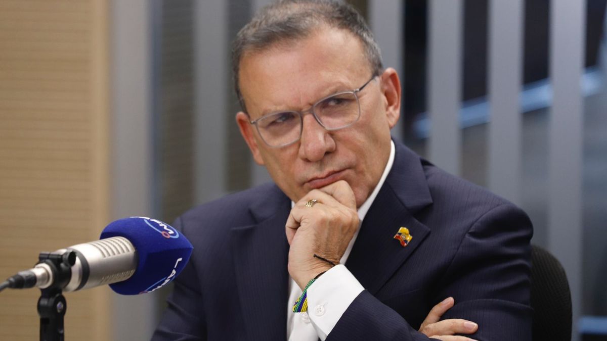 El exsenador y exembajador ante el Reino Unido, Roy Barreras, dijo en Tribuna RCN que reconoce los avances sociales del actual gobierno de Gustavo Petro.