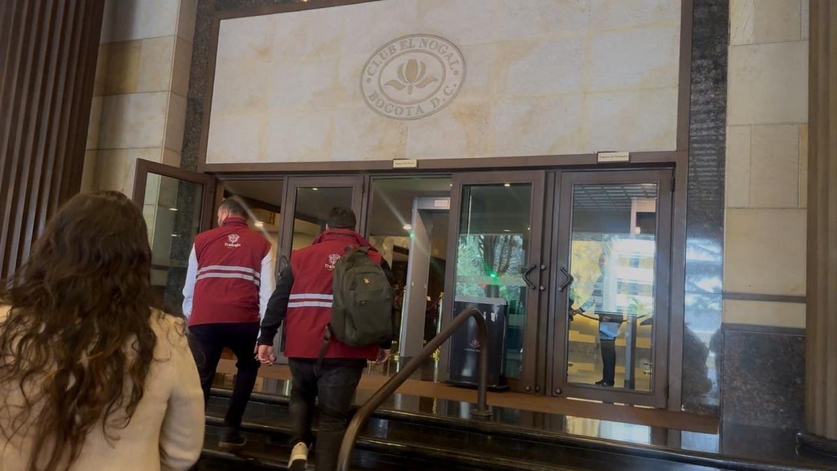 El Ministerio de Trabajo, que durante la visita, la Dirección Territorial de Bogotá identificó la firma de 76 acuerdos voluntarios de terminación del contrato laboral.