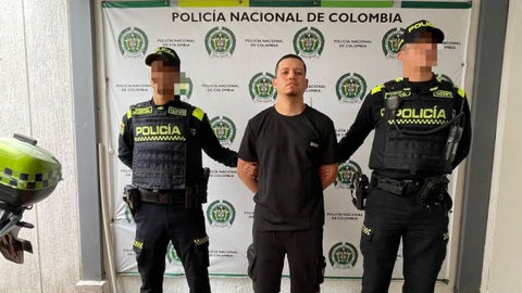 Según el prontuario criminal de este cabecilla, alias Gramo era coordinador de las redes de apoyo al terrorismo de las disidencias del cartel de alias Marlon.