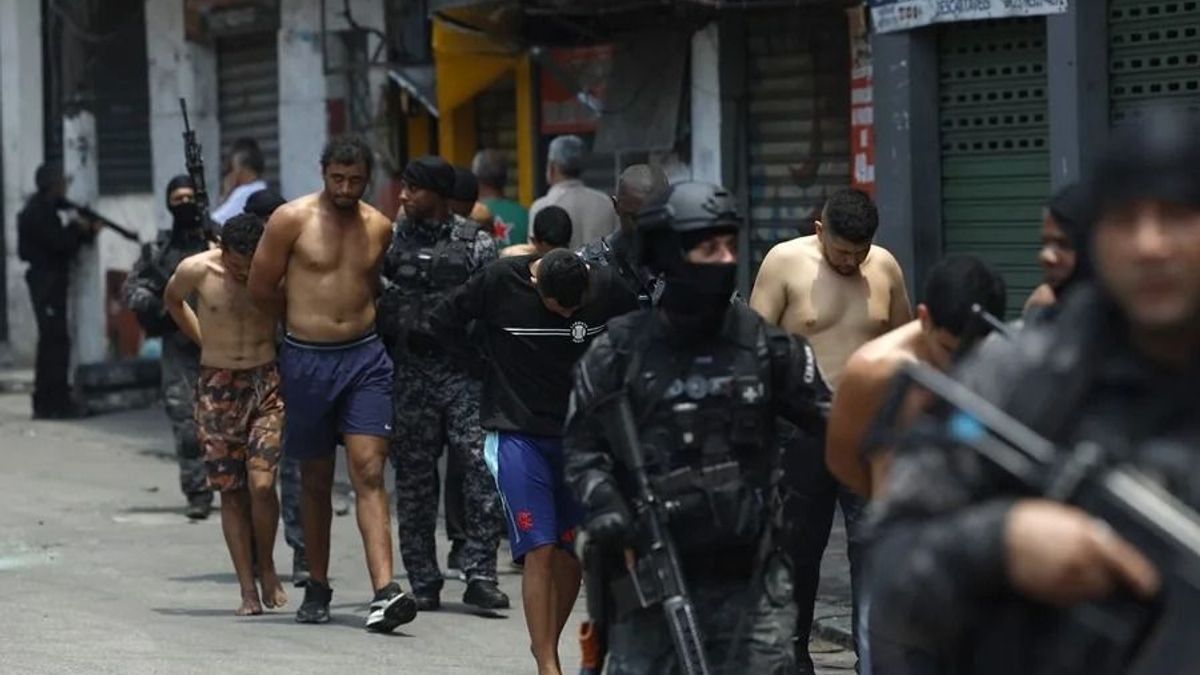 Río de Janeiro vivió este martes "escenas de guerra" tras un megaoperativo policial contra el Comando Vermelho.