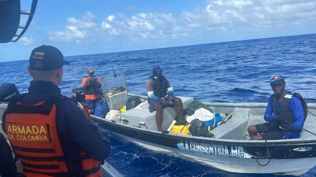 La Capitanía de Puerto suspendió la salida de embarcaciones menores y actividades náuticas ante el fuerte oleaje que golpea las costas.