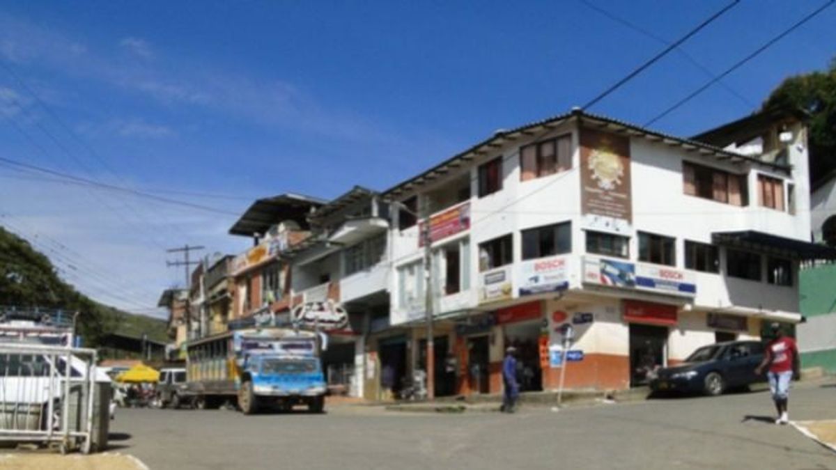 El alcalde del municipio César Lizardo Cerón, quien participa de un acto con la Defensoría del Pueblo en la ciudad de Popayán.