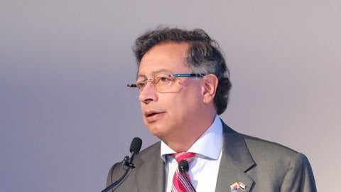 Un grupo especial de agentes de la Fiscalía General de la Nación adelantan una inspección judicial en la Colombia Humana.