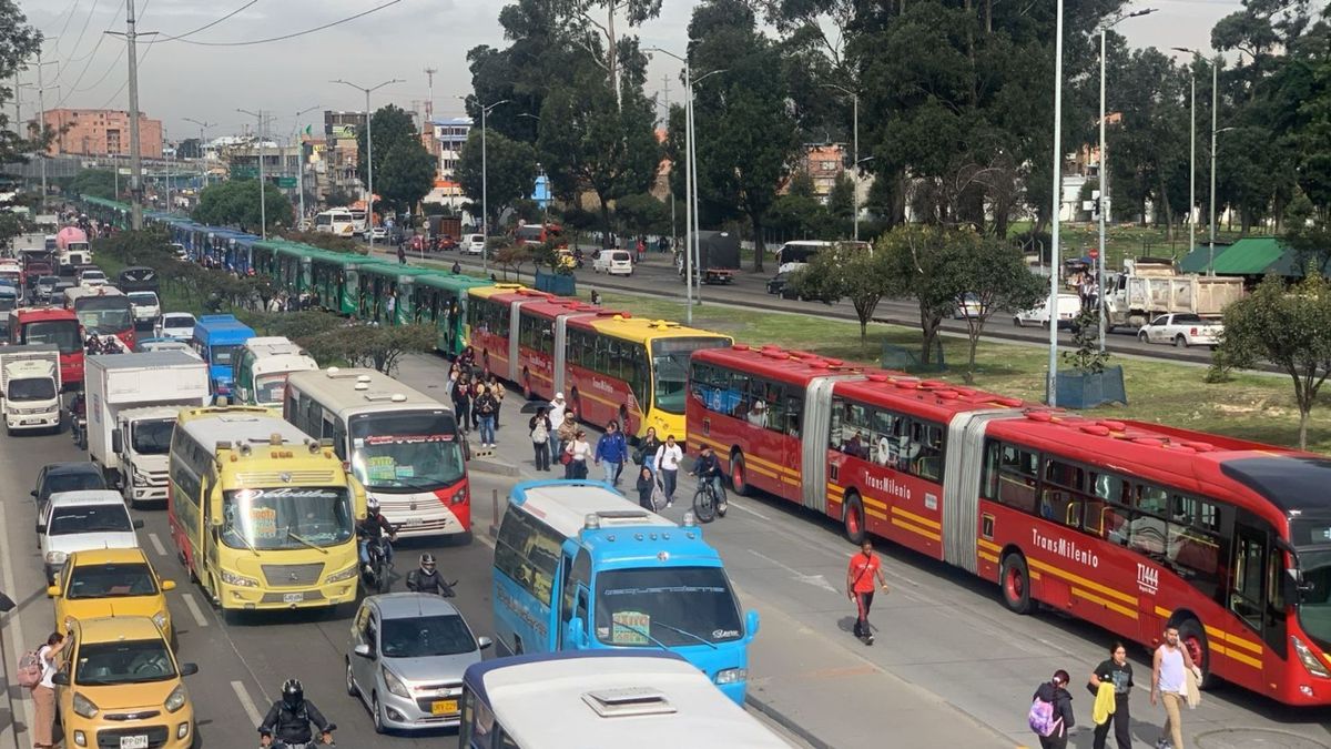 Desvíos de la flota zonal en la Autopista Sur