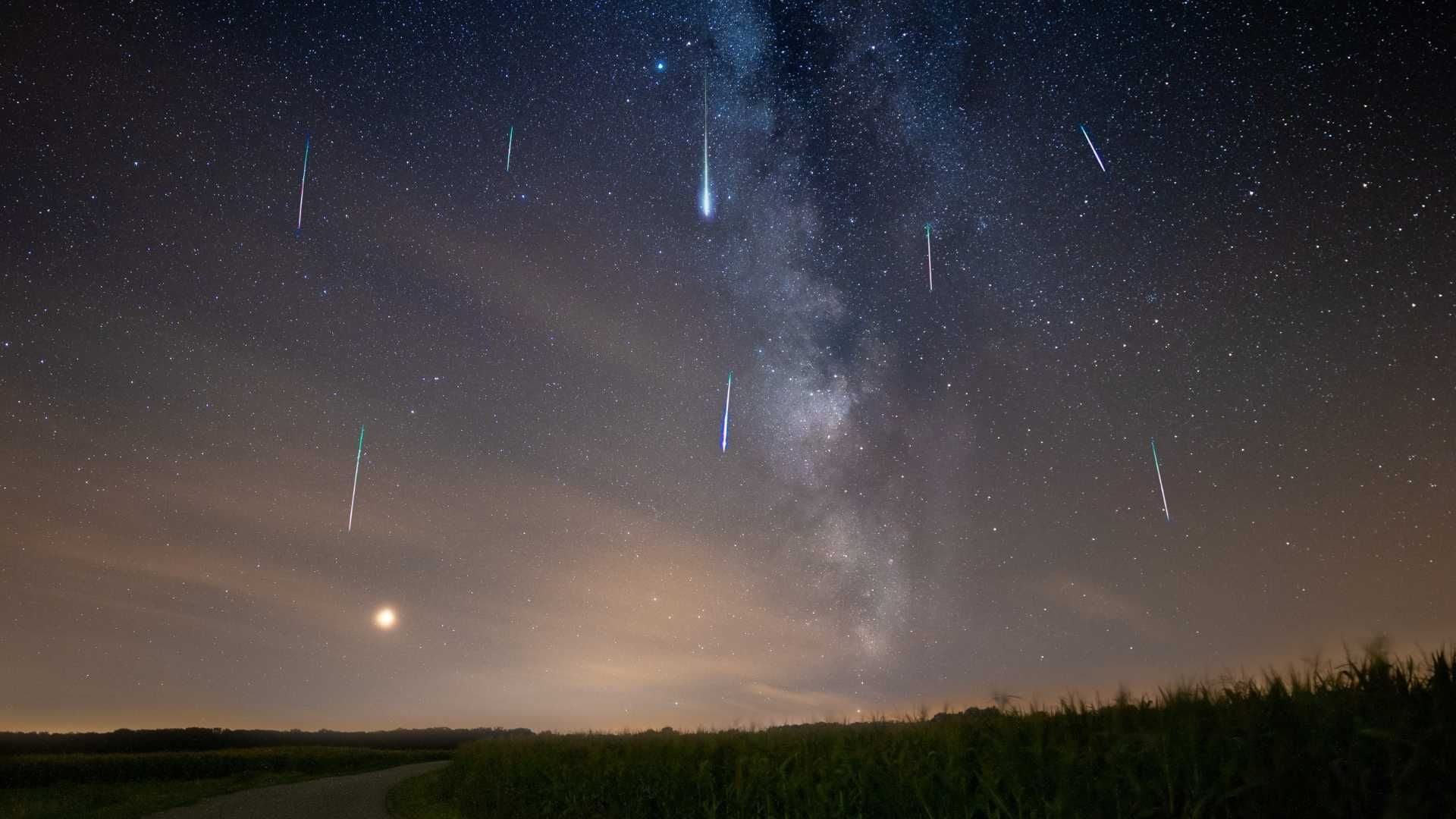 Calendario astronómico de noviembre 2025: un mes con superluna, lluvias de meteoros y Urano visible