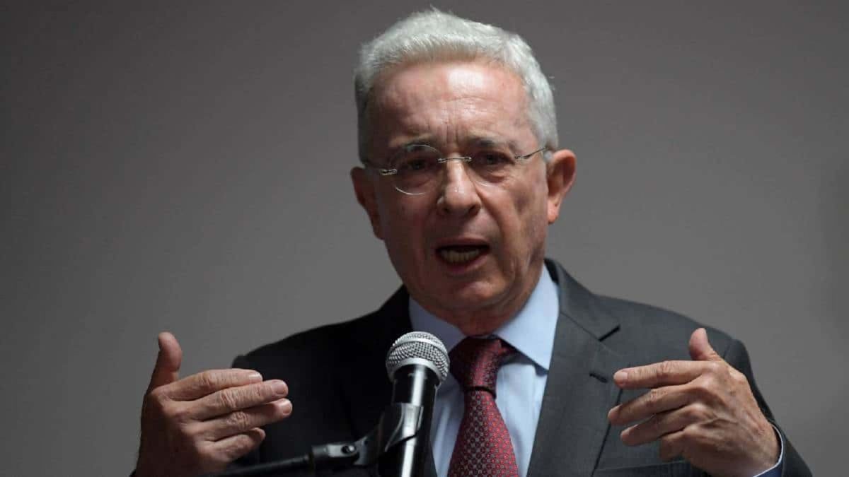 Álvaro Uribe