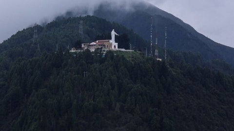 Extranjero fue hallado con vida en cerro de Guadalupe, tras estar desaparecido